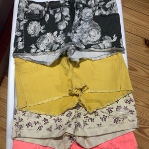 4 pairs beach denim shorts